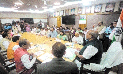 Uproar over urination incident, House adjourned for day - Vimarsana News
