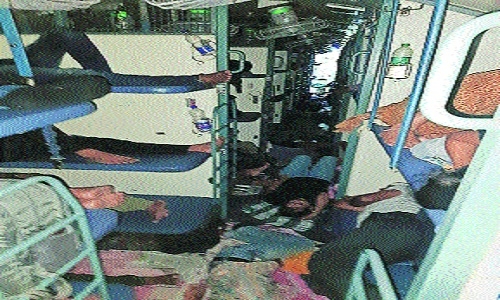 Waitlist passengers in Mumbai Duronto