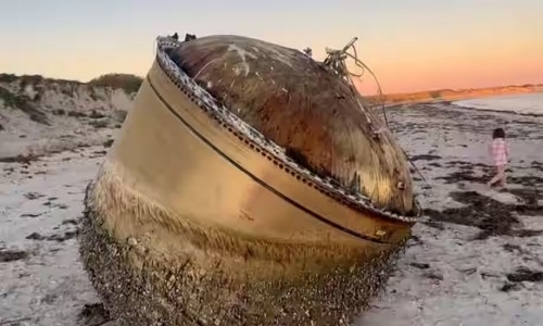 'Mystery object that washed up on Aus coast could be a piece of Indian rocket' - Vimarsana News