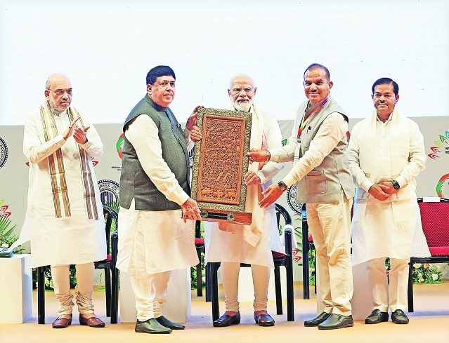 Prime Minister Narendra Modi  with