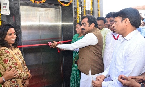 Three new lifts inaugurated at Madan Mahal Railway Station - Vimarsana News