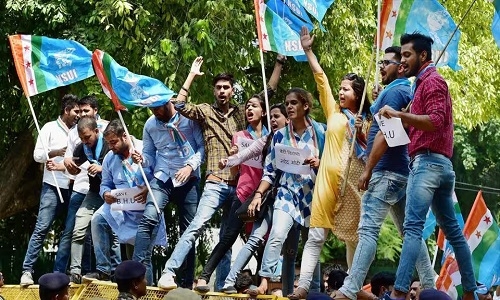 NSUI members