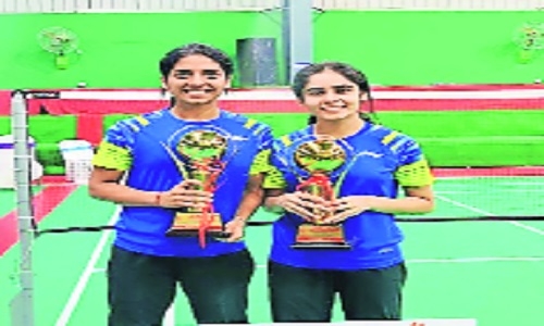 Ritika, Simran are West Zone champs - Vimarsana News