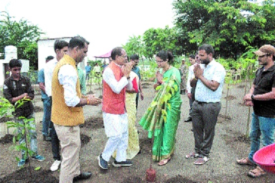 Shivraj Singh Chouhan at Smart Park 