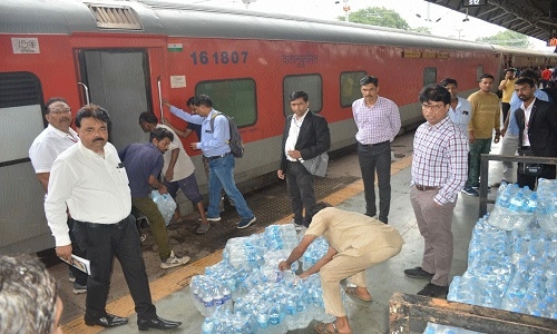 Sub-standard quality of drinking water, vegetables seized from Pawan Express - Vimarsana News