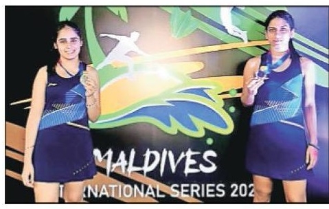 Ritika-Simran bags bronze