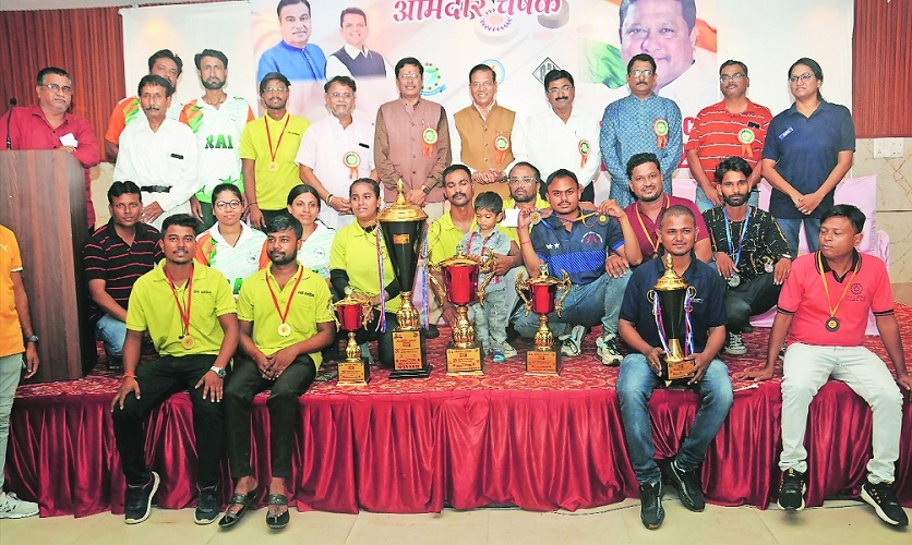 Irshad Deepti are champs