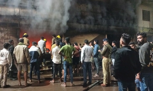 Fire breaks out at grocery, garment shops - Vimarsana News