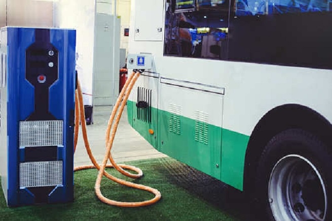 flash-charging electric bus system