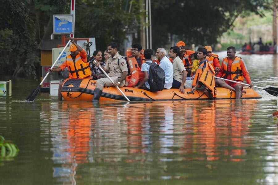 rain flodd bengaluru rain flodd bengaluru