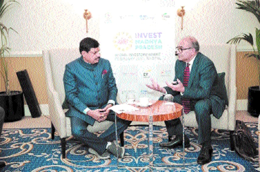 Chief Minister Dr Mohan Yadav interacting with industrialists in London on Wednesday