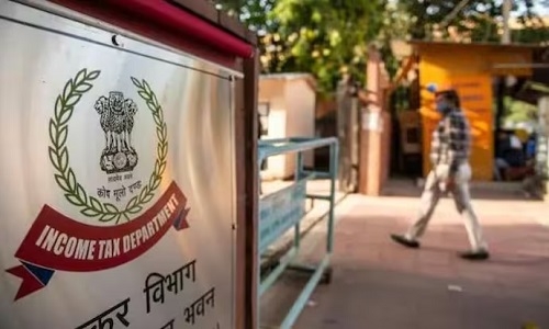 I-T raids at 46 premises across C'garh - Vimarsana News