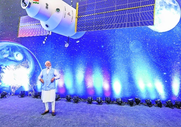 PM Modi opens space projects of ISRO - Vimarsana News