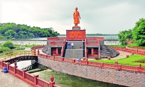 Panel for re-locating Vivekananda's statue for free flow of lake water - Vimarsana News