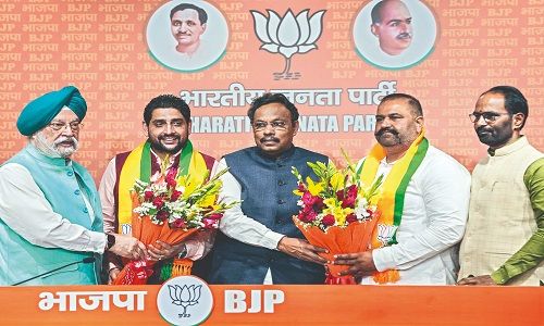 AAP’s lone Lok Sabha member, MLA join BJP