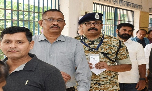 Strengthen democracy for peace: Bastar IG - Vimarsana News