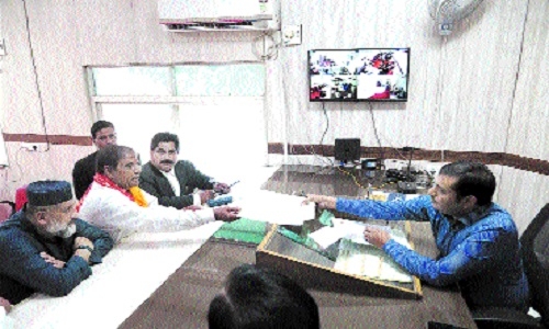 Congress’ Arun Srivastav files nomination