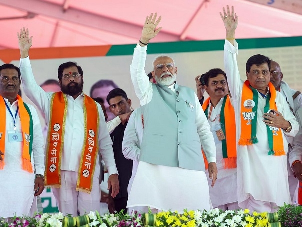 Prime Minister Narendra Modi Chief Minister Eknath Shinde