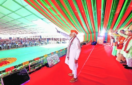 PM says, Cong wants to snatch assets, rights of people