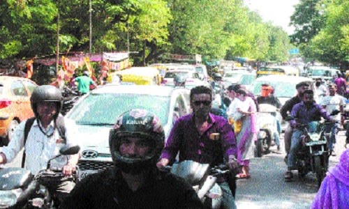 Tough Time: Traffic congestion due to VVIP movement