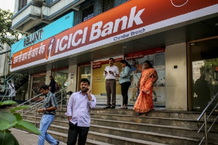 Credit card data of 17K ICICI Bank users exposed; bank blocks cards