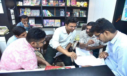 Collector orders legal action against 18 schools - Vimarsana News