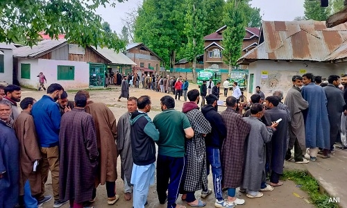 J&K records 30 points jump in poll participation - Vimarsana News