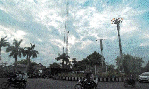 Intense heat: forces people to remain indoors - Vimarsana News