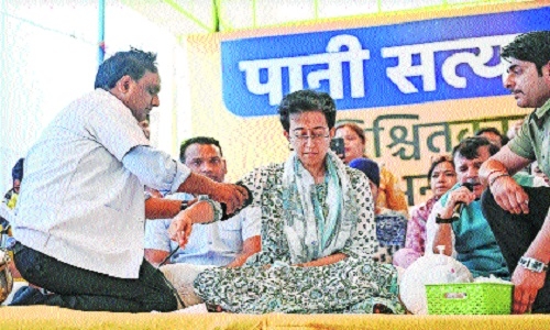 Political tug of war 