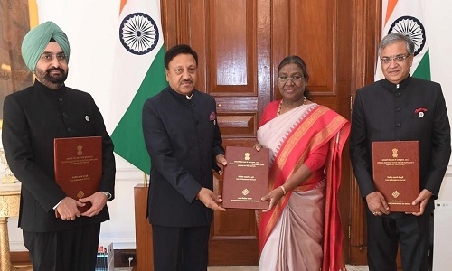 CEC Rajiv Kumar, 2 ECs meet President