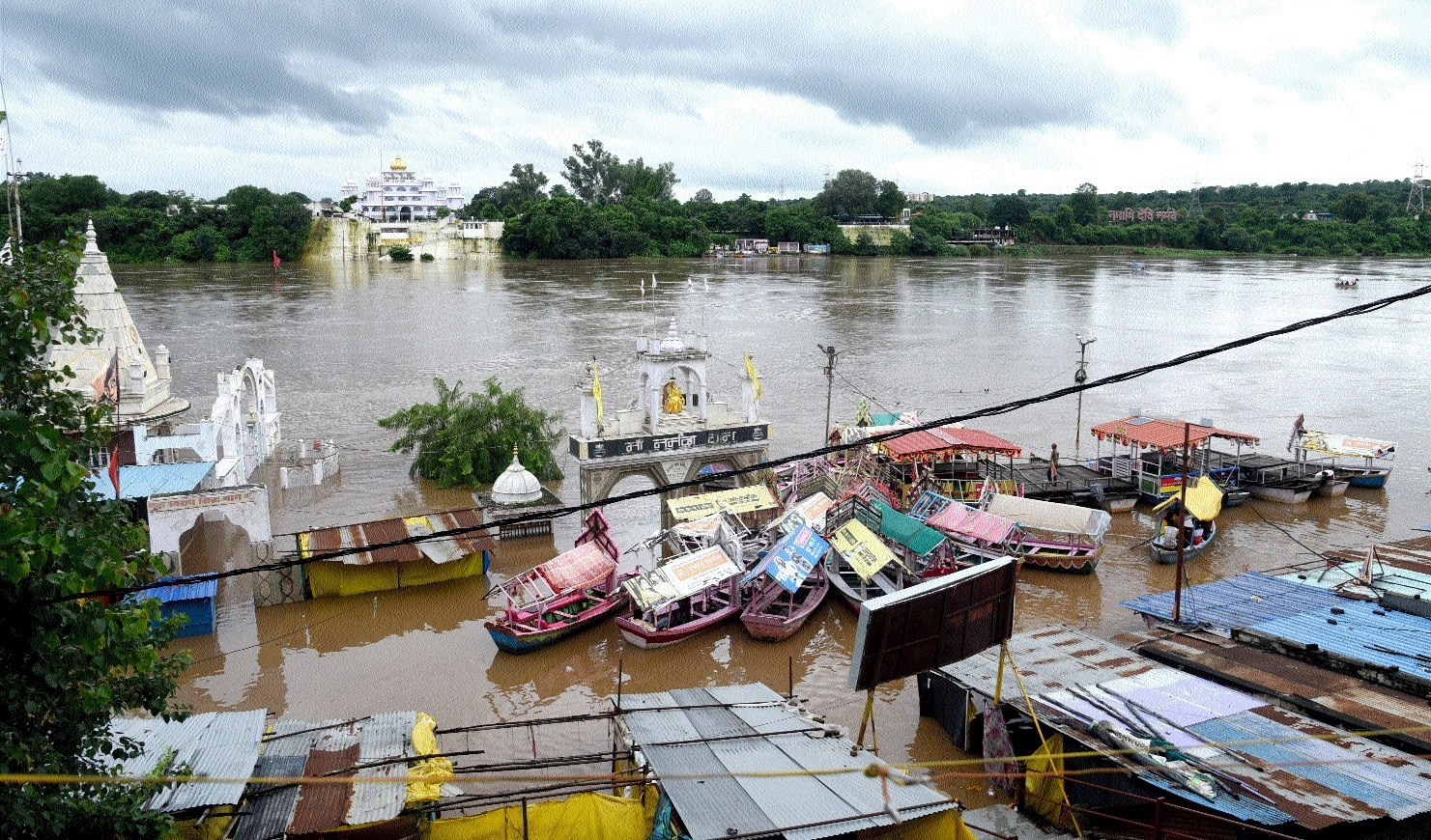 Bargi Dam 17 gates opened