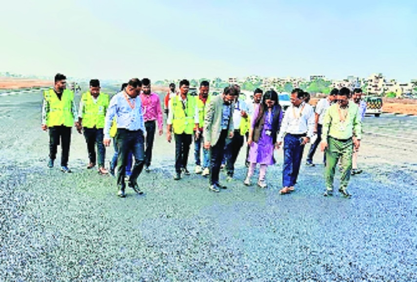 Dr Vipin Itankar inspecting runway at Nagpur airport