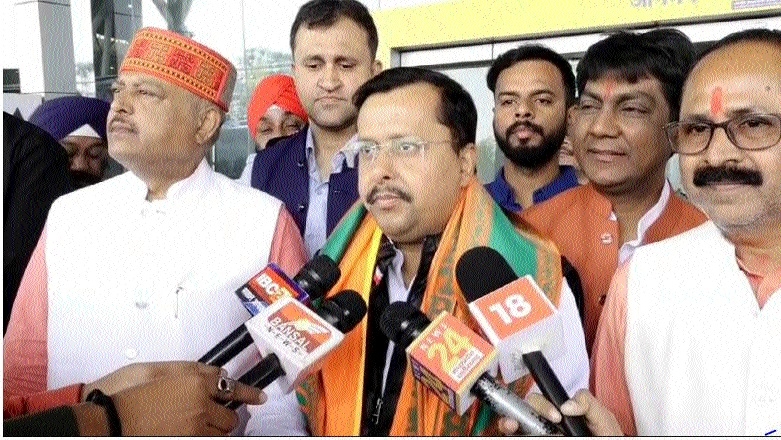 BJP State in-charge Nitin Nabin speaking to the mediapersons