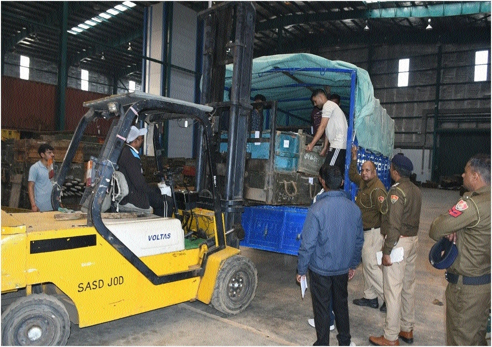 Stock of SLR guns being loaded for transportation to Haryana Police at COD Jabalpur