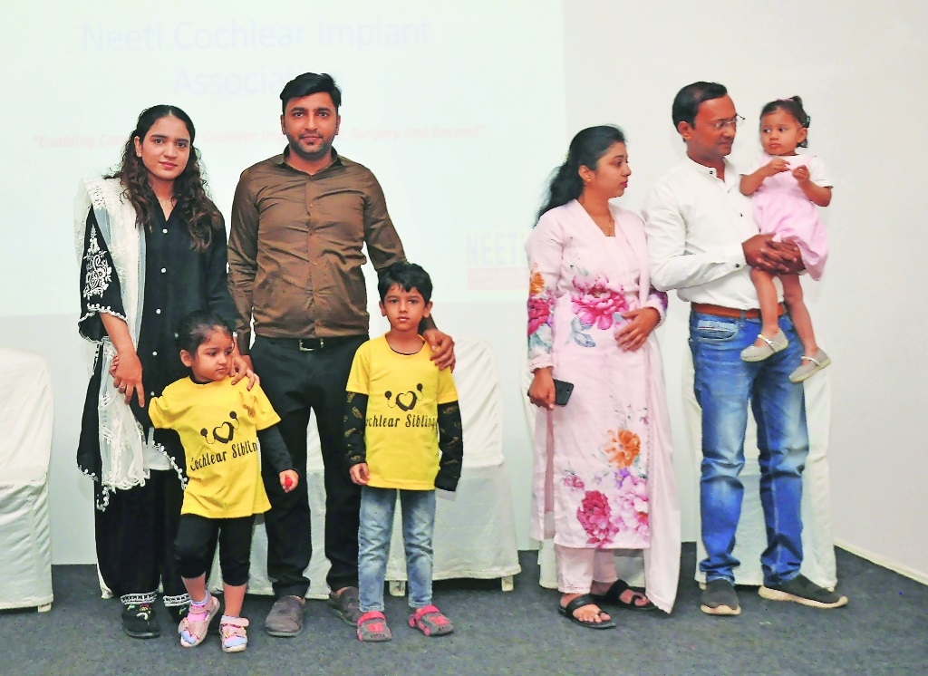 The cochlear siblings Ariz and Insha