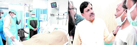 Chief Minister Dr Mohan Yadav meeting the family members of the victims at Nagpur