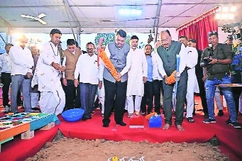 Devendra Fadnavis, Chandrashekhar Bawankule 