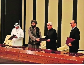 Pakistans Defence Minister Khawaja Asif and Afghanistans acting Defence Minister Mullah 