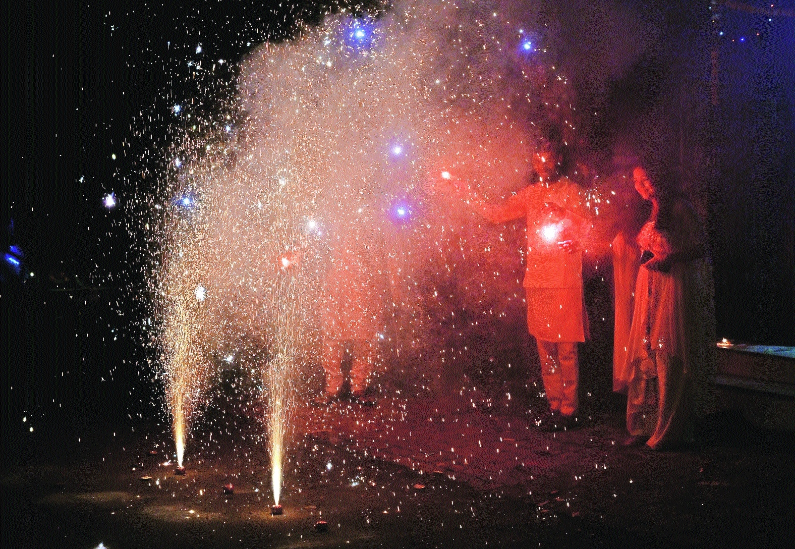  DONT BLAME FIRECRACKERS