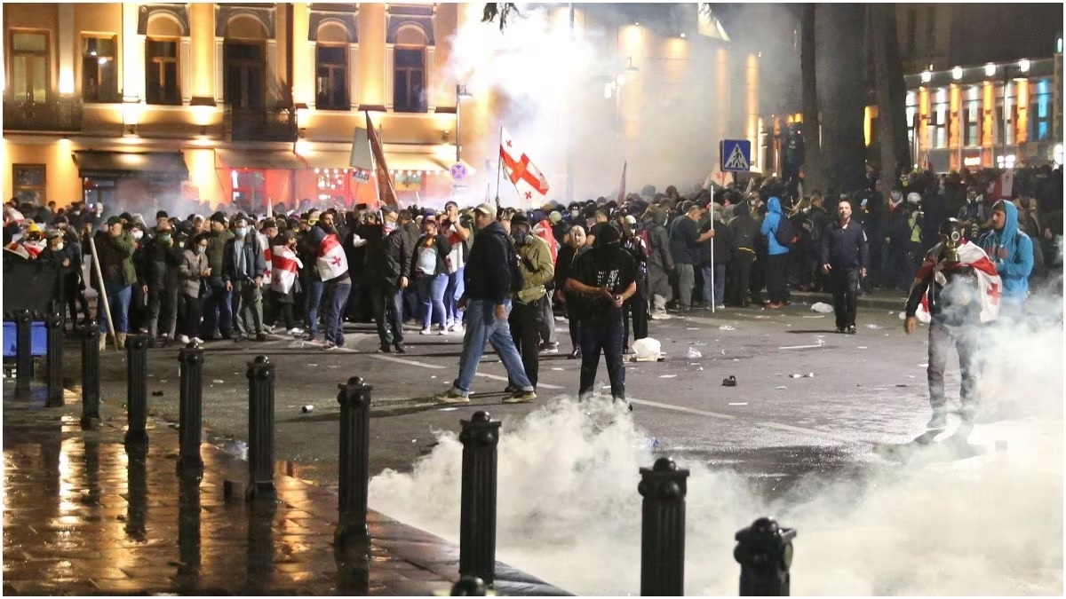 Protesters in Georgia try to storm Presidential palace