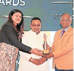 Bhartia honored at India Tech Summit & Awards