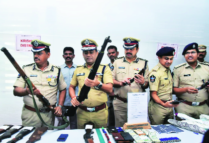 7 Maoists killed, 50 arrested 