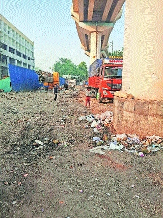 overall chaos near the eastern side 