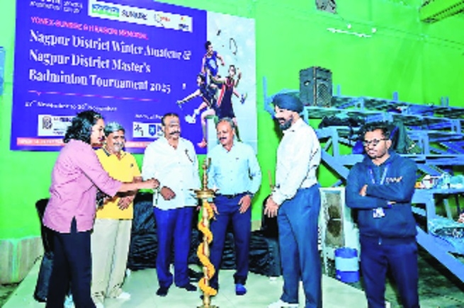 Raisoni badminton begins