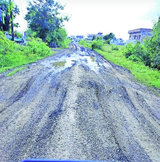 The internal roads of Dabha 