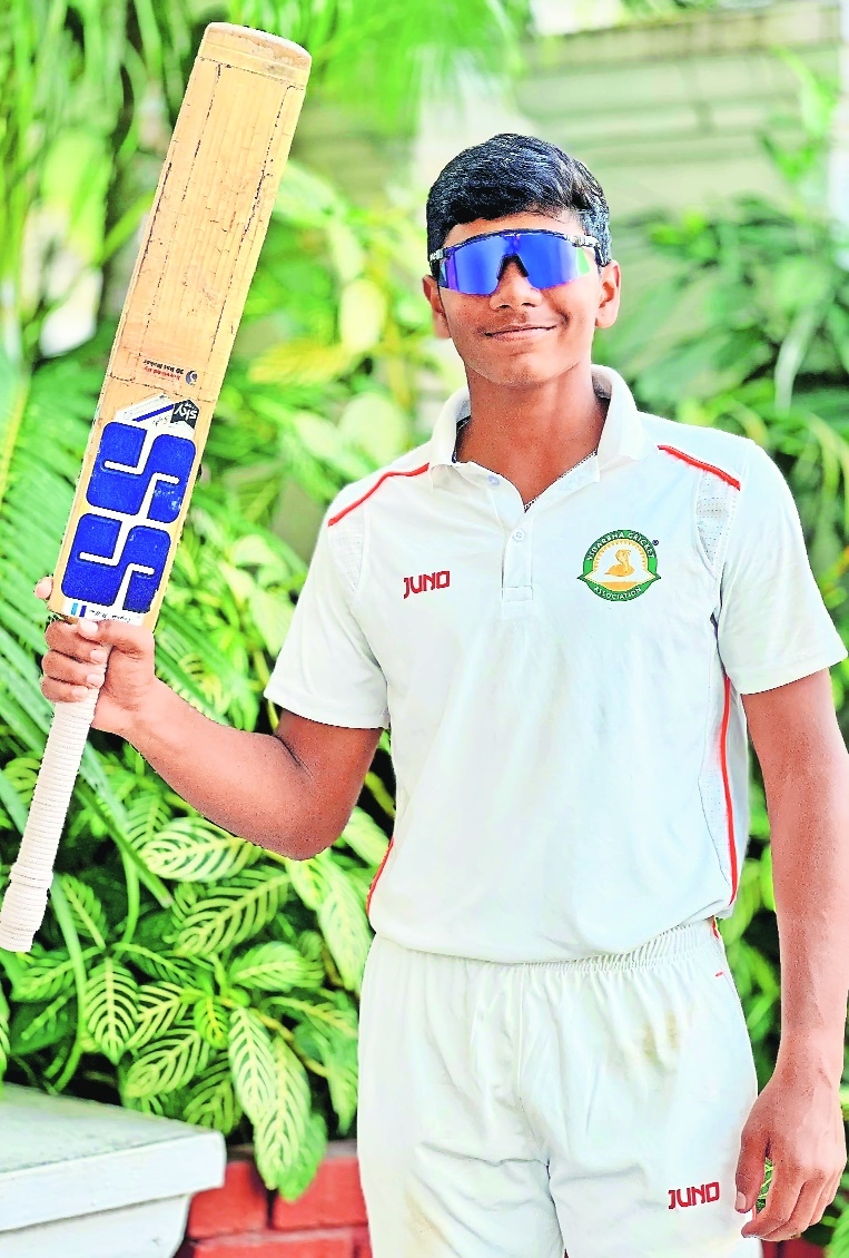 Dhurads 144 helps Vid pocket three points in Merchant Trophy