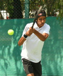 Arnav stuns top seed Tajal on Day One