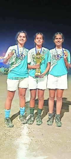 Ira players in Mah hockey team