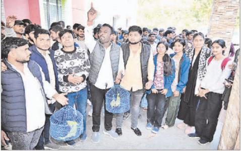 NSUI stages symbolic protest at RDU,demands removal of Vice-Chancellor