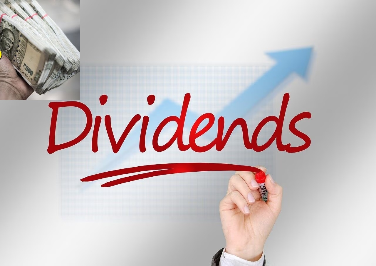 IT Deptt swoops pvt company in Akola